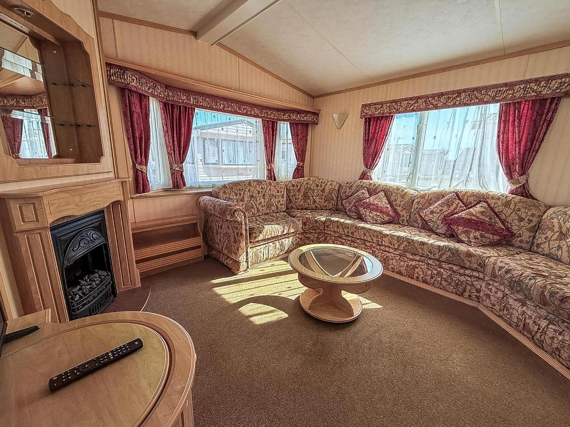 6 Berth Caravan In Hunstanton, Ideal For Seaside Holidays Ref 13004L Exterior foto